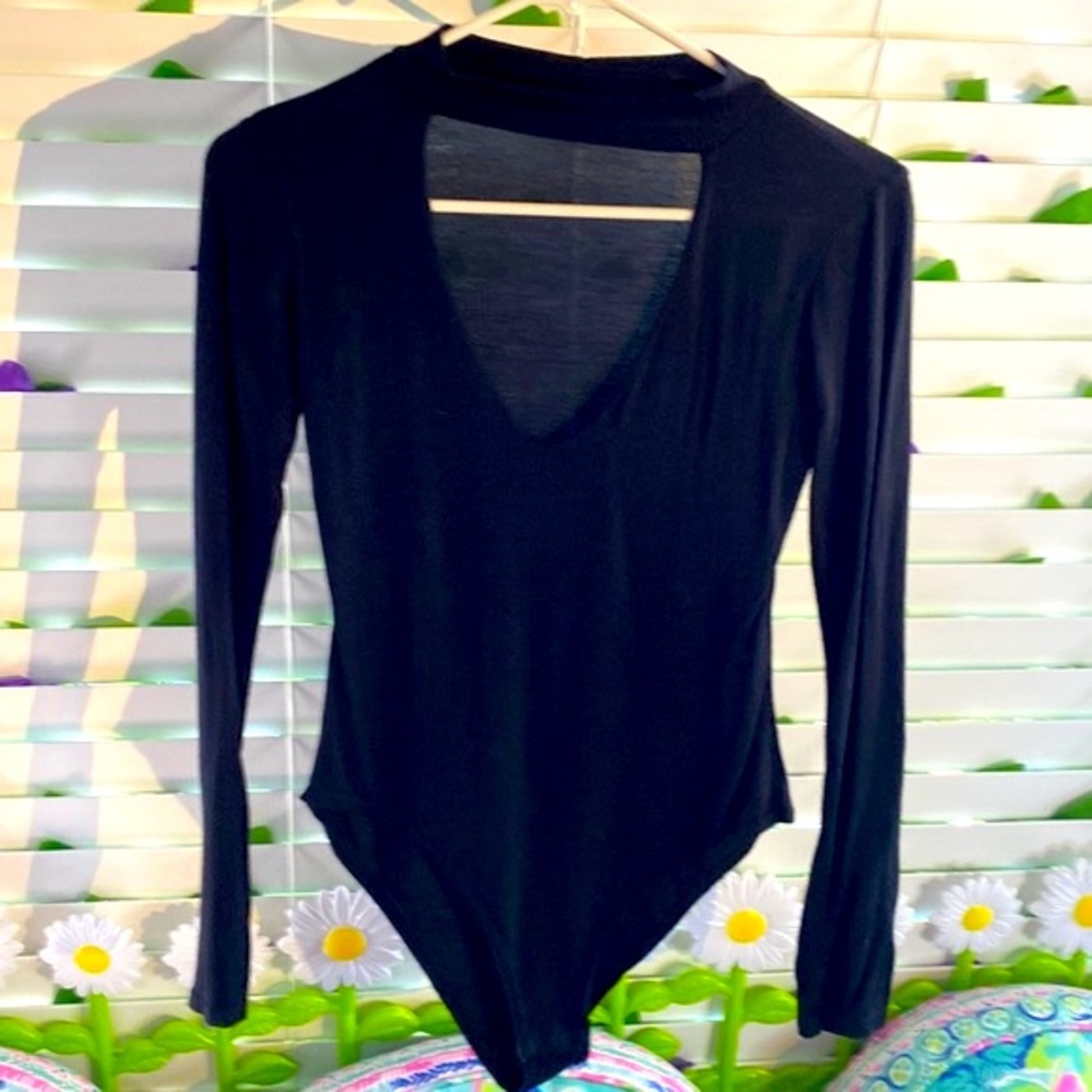 BooHoo black bodysuit with choker